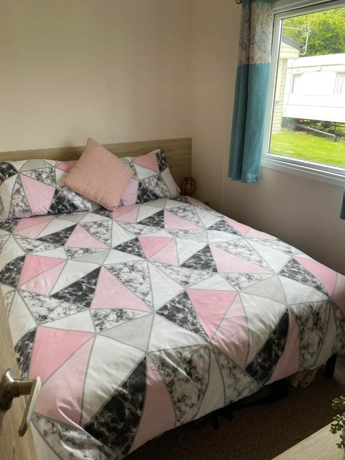 32 Elm Walk Hotell Whitley Bay Eksteriør bilde